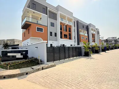 4 Bedroom Masionette with a Room BQ
