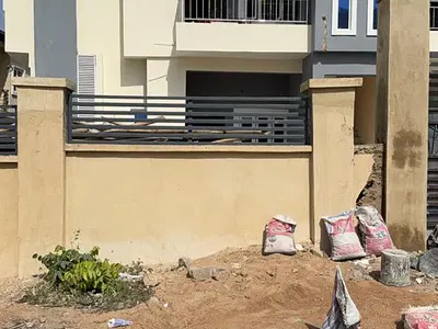Beautifully Built 2-Bedroom Apartment on the Ground Floor