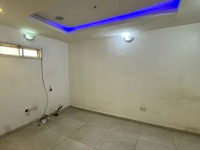 1 Bedroom Apartment with Visitor's Toilet