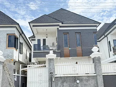 Luxury 5 Bedroom Fully Detached Duplex Alone in the Compound