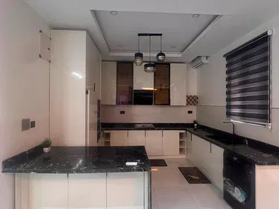 Stunning 2 Bedroom Apartment with Swimming Pool, Gym & Elevator
