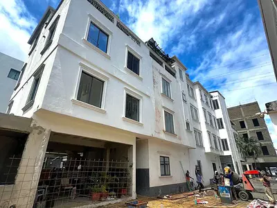 Waterfront 2 Bedroom Apartment with Gym, Swimming Pool