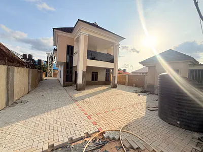 4 Bedroom Detached Duplex