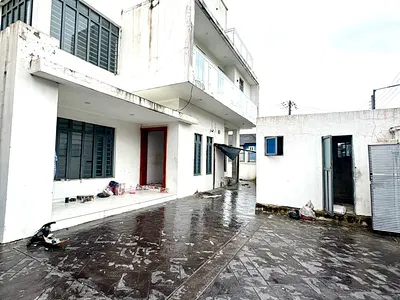 Renovated 5 Bedroom Fully Detached Duplex with a Room BQ