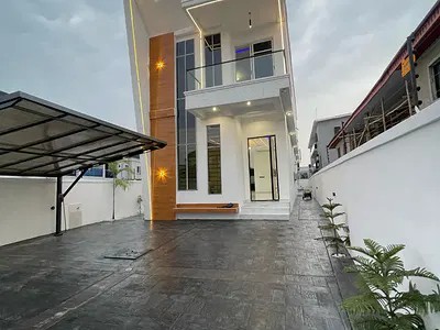 5bedroom Fully Detached Duplex