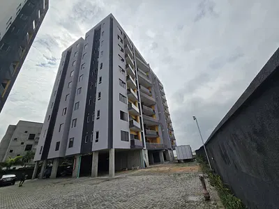 Luxury 3 Bedrooms Apartment Upper Floor