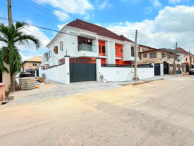 4 Bedroom Semi-Detached Duplex (Full Video Is Available)
