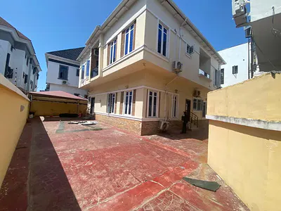 Specials 5bedroom Detached Duplex
