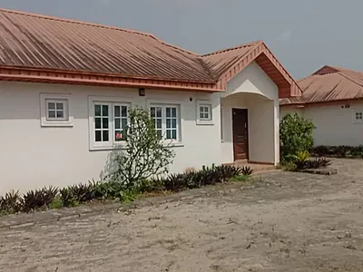 Estate-15 Units of 3 Bungalows