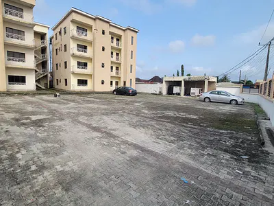 Standard and Spacious 3-Bedroom Apartment