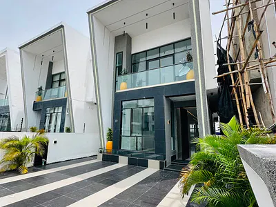 5 Bedroom Fully Detached Duplex with BQ and Swimming Pool