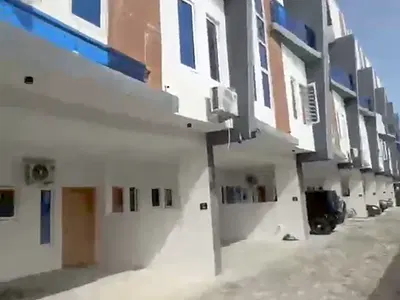 Beautiful 4 Bedroom Terrace Duplex with BQ