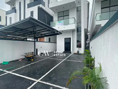 5 Bedroom Detached Duplex