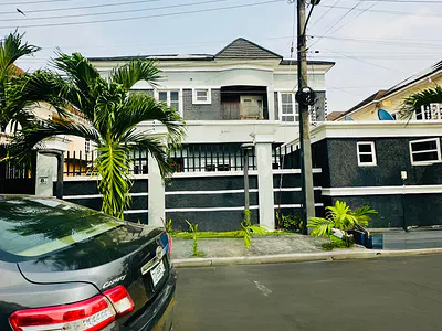 5 Bedrooms Fully Detached Duplex with BQ