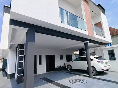 Luxury Brand New 2 Bedroom Apartment