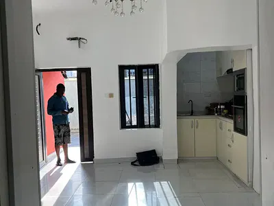 Spacious 2 Bedroom Apartment with 2 Balconies