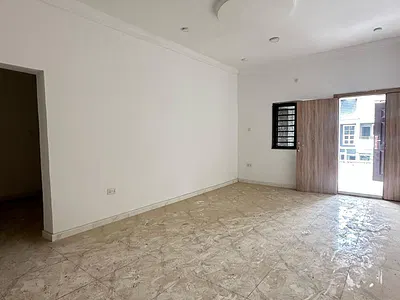 Spacious 3 Bedroom Apartment