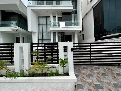 5 Bedroom Detached Duplex with Boy's Quarters, Swimming Pool & Cinema