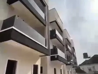 4 Bedrooms Terrace Duplex