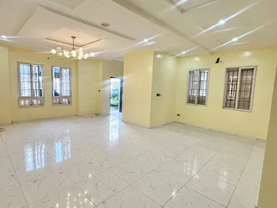 Massive One Bedroom Apartment with Open Kitchen and Personal Meter