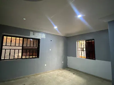Massive 1 Bedroom Apartment
