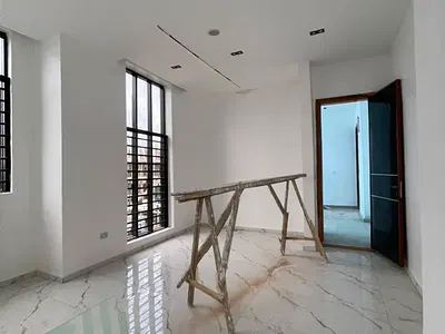 5 Bedroom Fully Detached Duplex