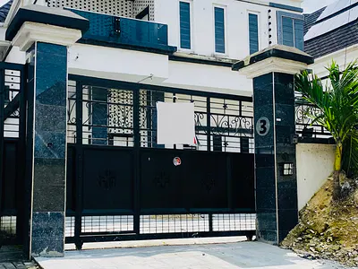 5 Bed Duplex with 1BQ