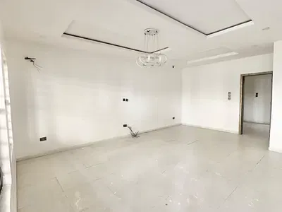 Exquisite 1 Bedroom Apartment