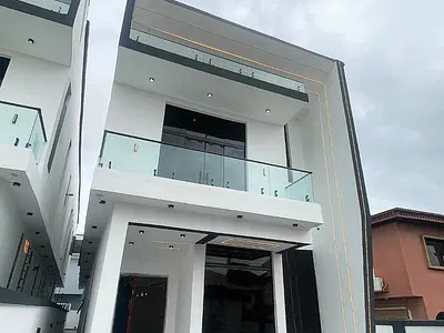 Luxury 5 Bedroom Detached Duplex with a BQ & Inverter