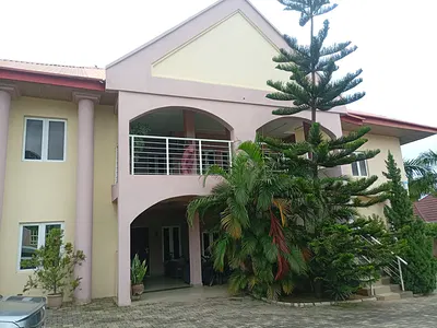 Serviced 2 Bedroom Flat with 24/7 Electricity