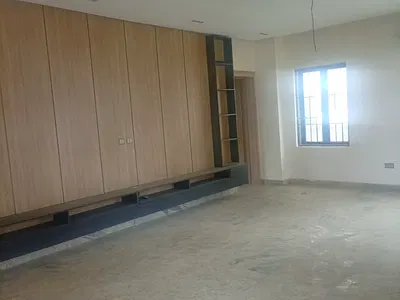 Exquisitely Finished 5 Bedroom Detached Duplex with a BQ