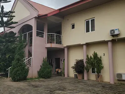 Very Clean 2 Bedrooms Apartment