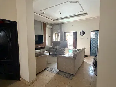 3 Bedrooms Apartment Available