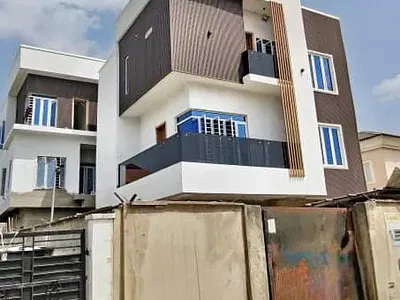 Luxury 5 Bedroom Detached Duplex