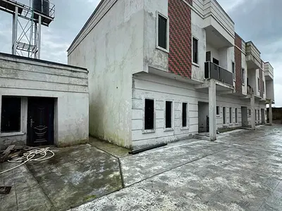 3 Units of Residential 2-Bedroom Terrace Duplexes with a Gatehouse