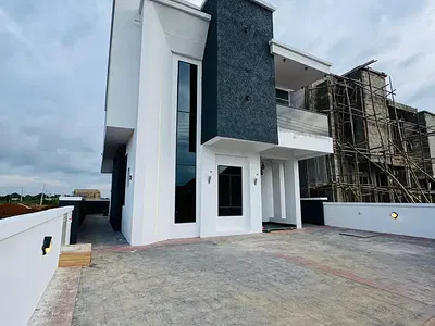 Newly Built 4 Bedroom Fully Detached Duplex with BQ