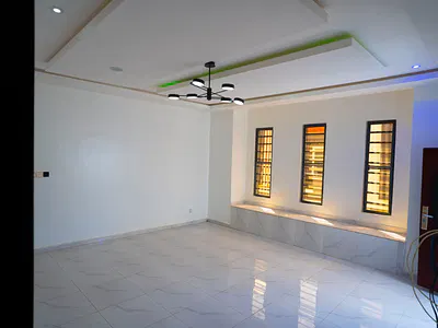 4 Bedroom Classic Townhouse Terrace with BQ