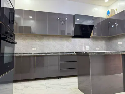 Fully Detached 5 Bedroom