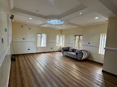 Very Fresh Spacious Luxury Mini Flat Just Out