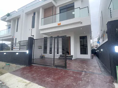 Luxury 4 Bedroom Semi Detached Duplex