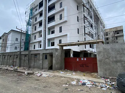 Amazing 2 Bedroom Apartment with an Elevator