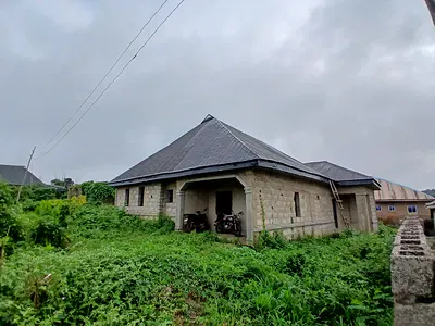 A Well Located 3 Bedrooms Bungalow