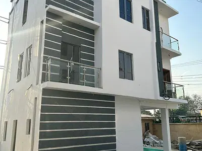 4 Bedroom House with BQ
