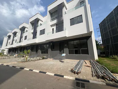 Brand New, Well Located Luxury 5 Bedroom Terrace Duplex