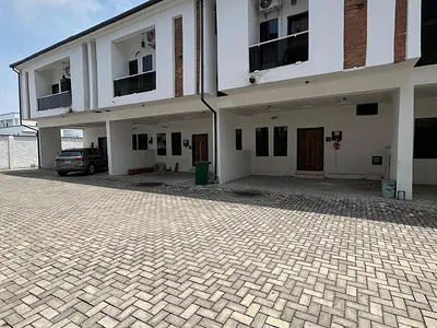 Luxurious 4 Bedroom Terrace Duplex