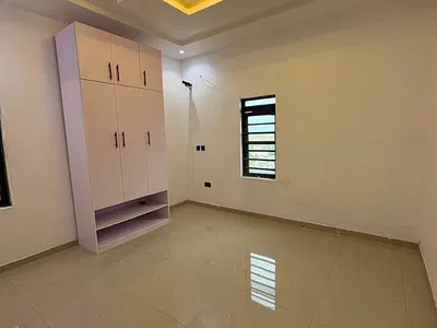 4 Bedroom Fully Detached with BQ Comes with Solar Inverter