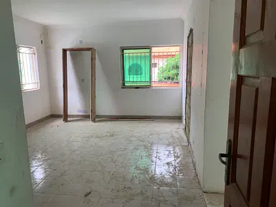 *commercial Space Big Hall Measuring About 100SQM