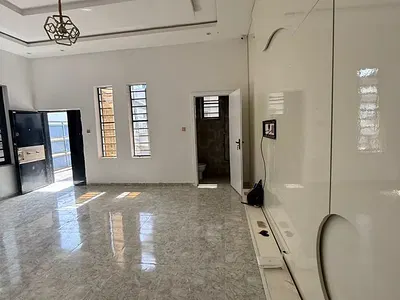 Very Spacious Studio Apartment