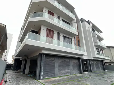 3 Bedroom Apartment with Spacious Living Room and En Suites