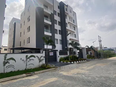 Exquisite 2 Bedroom Apartment